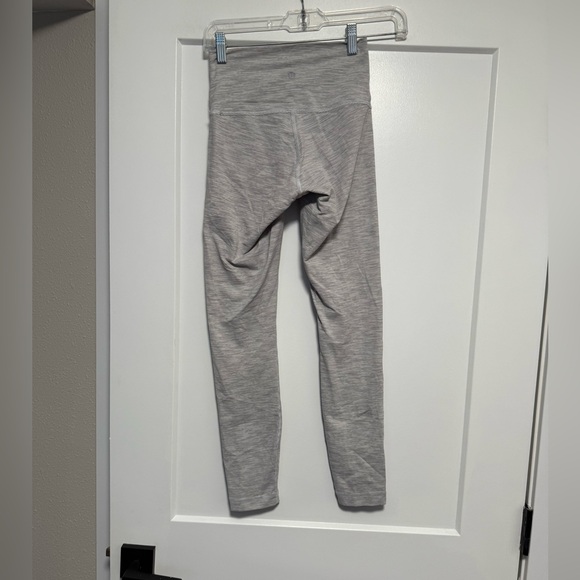 Lululemon Wunder Under High-Rise Tight 25" *Luxtreme Size 4 - Picture 4 of 6